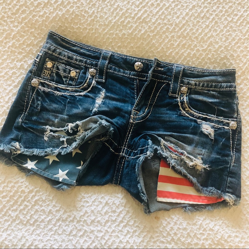 Miss Me size 26 American Flag Cutoff Shorts